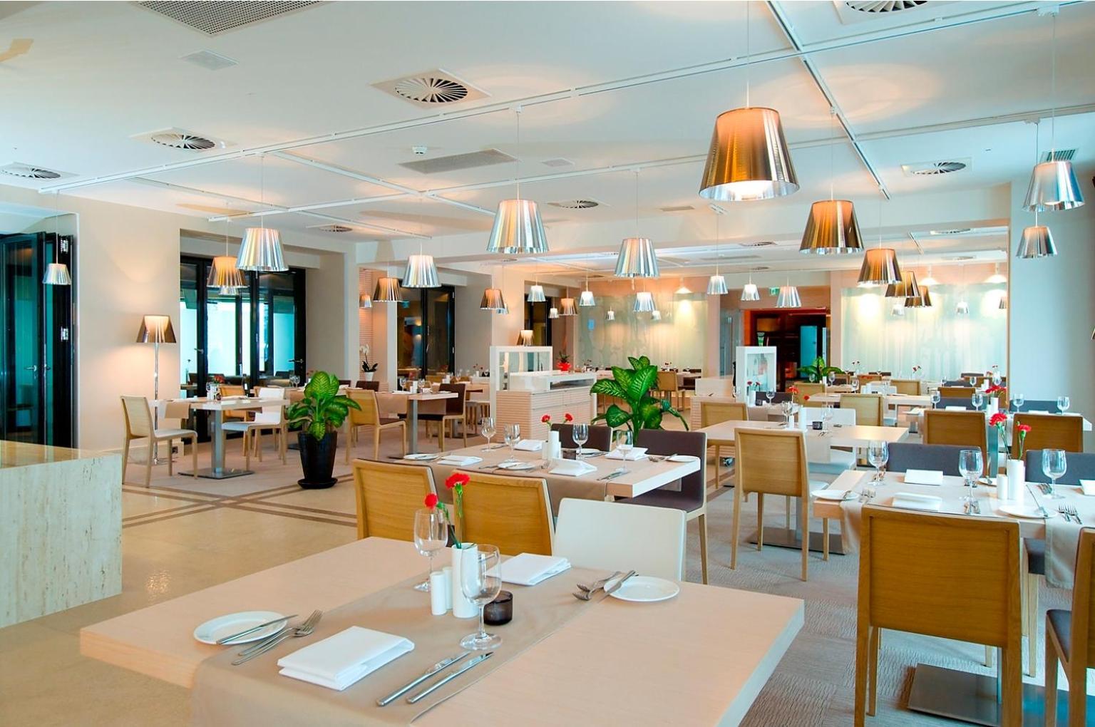 River Style Hotel & Spa Reda Restaurant photo